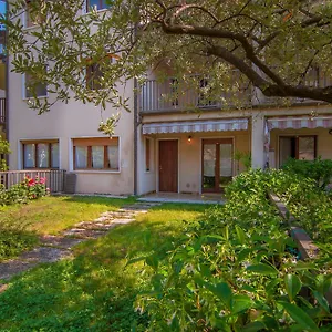 https://gardenhouse-wifi-and-garden.hotelinveneto.com